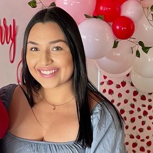 Meet your Posher, Iris